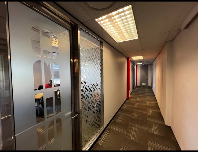 597M² OFFICE TO LET IN BELLVILLE CENTRAL